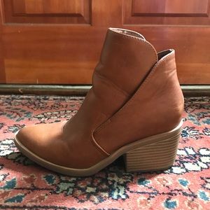 Apt. 9 Tan Ankle Boot